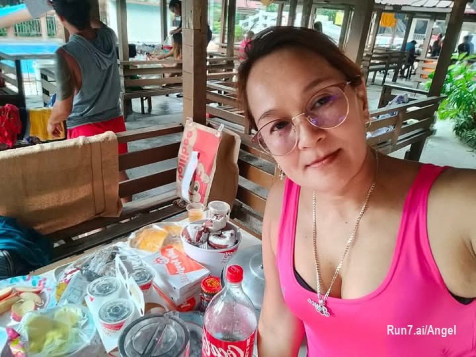 Let's swim🏊‍♀️🌞